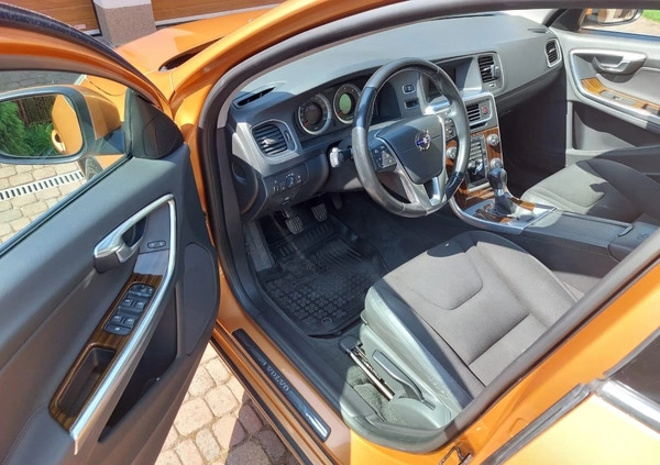 Volvo S60 cena 33100 przebieg: 272000, rok produkcji 2010 z Luboń małe 67